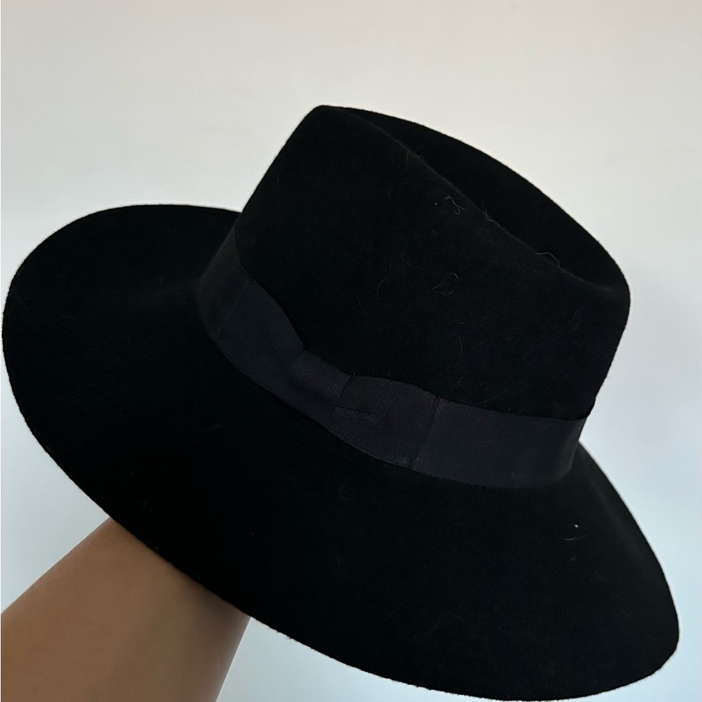 Classic Hand Made in Ecuador Black Wool Fedora Hat with Flat Brim
